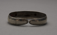Dan%20Katzeek%2C%20%3Cb%3E%3Ci%3E%20Bracelet%3C%2Fi%3E%3C%2Fb%3E%2C%201930%2F1950%2C%20sheet%20silver%2C%20Museum%20Purchase%3A%20Indian%20Collection%20Subscription%20Fund%2C%20Rasmussen%20Collection%20of%20Northwest%20Coast%20Indian%20Art%2C%20no%20known%20copyright%20restrictions%2C%2048.3.821